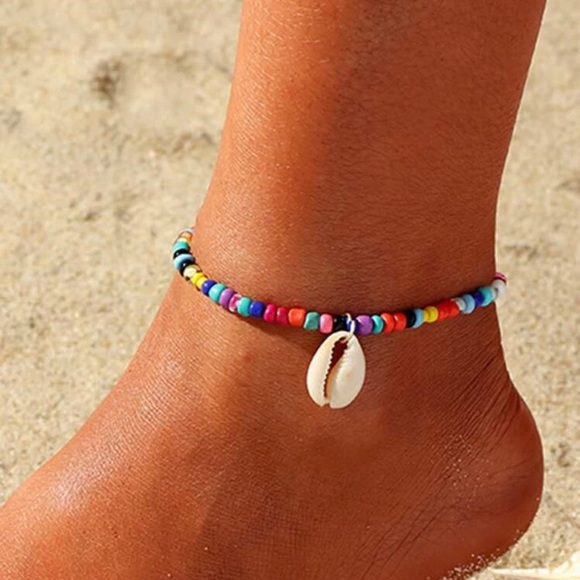 Unbranded Jewelry - 3/$30 ❤️ Multi Color Beaded Conch Shell Anklet